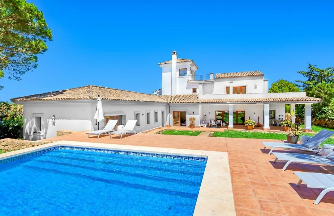 Yolo Spaces - Sotogrande White House Villa-1